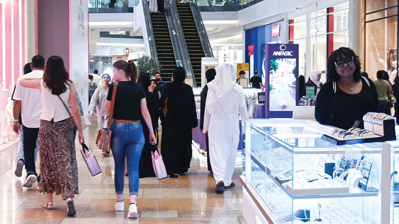 تخفيضات كبرى في دبي تنتهي اليوم بعد 3 أيام مثيرة